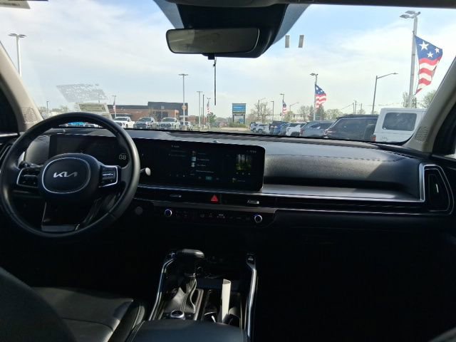 Used 2024 Kia Sorento S image 14