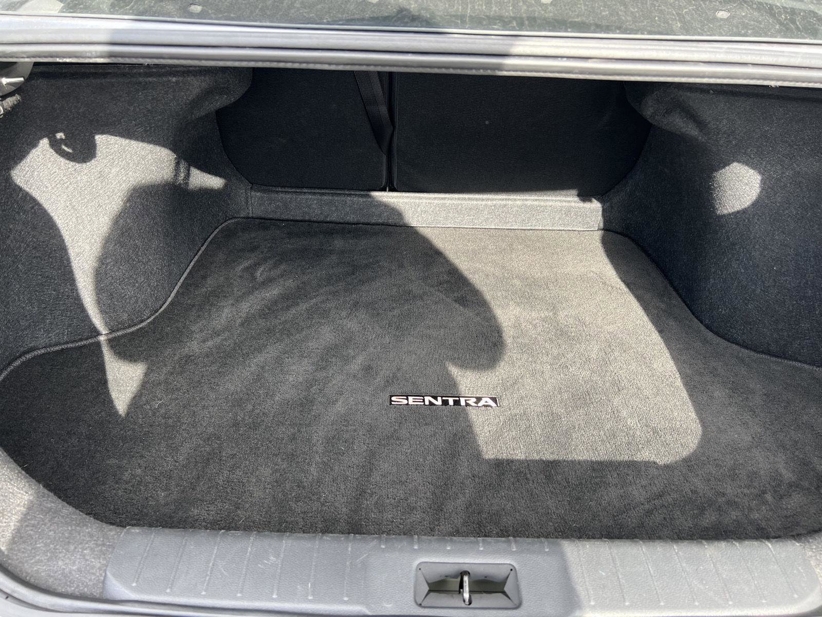 Used 2024 Nissan Sentra SV image 28