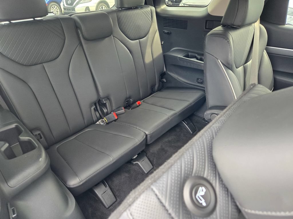 Certified 2025 Hyundai Palisade SEL AWD/4WD image 17