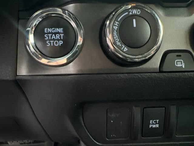 Used 2022 Toyota Tacoma TRD Off-Road AWD/4WD image 25