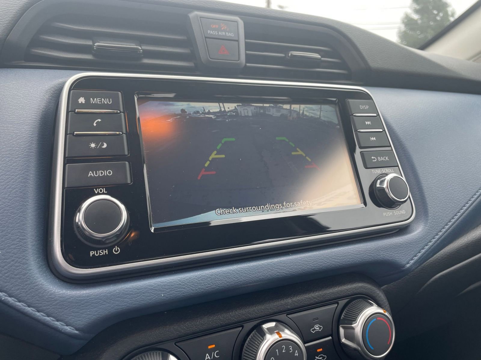 Used 2025 Nissan Versa SV image 20