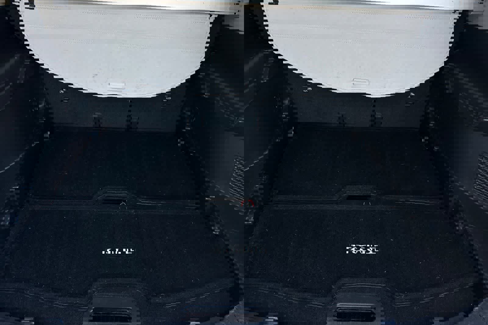 Used 2018 Nissan Rogue SL w/ Premium Package image 17