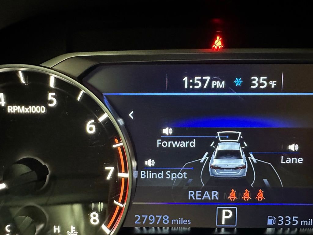 Used 2024 Nissan Altima 2.5 SV image 24