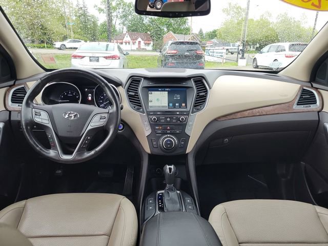 Used 2018 Hyundai Santa Fe Sport w/ 2.4L Tech Package 04 AWD/4WD image 14