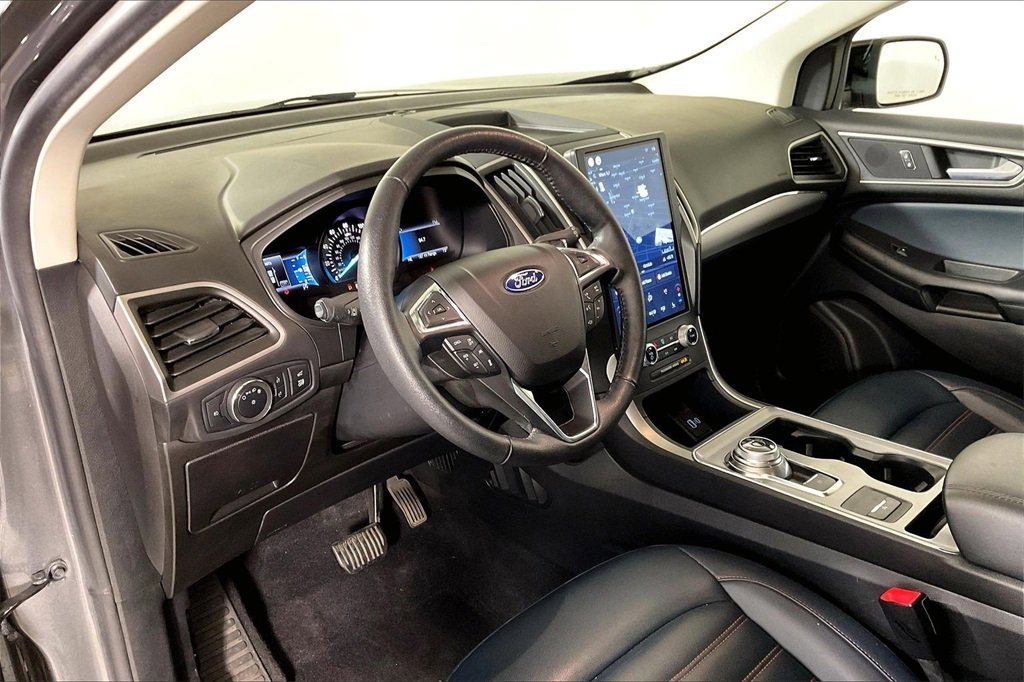 Used 2022 Ford Edge SEL w/ Sport Appearance Package image 14