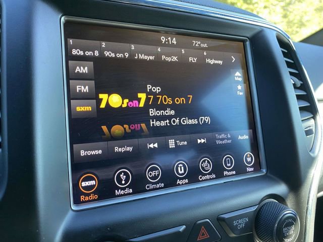 Used 2018 Jeep Grand Cherokee Altitude image 31