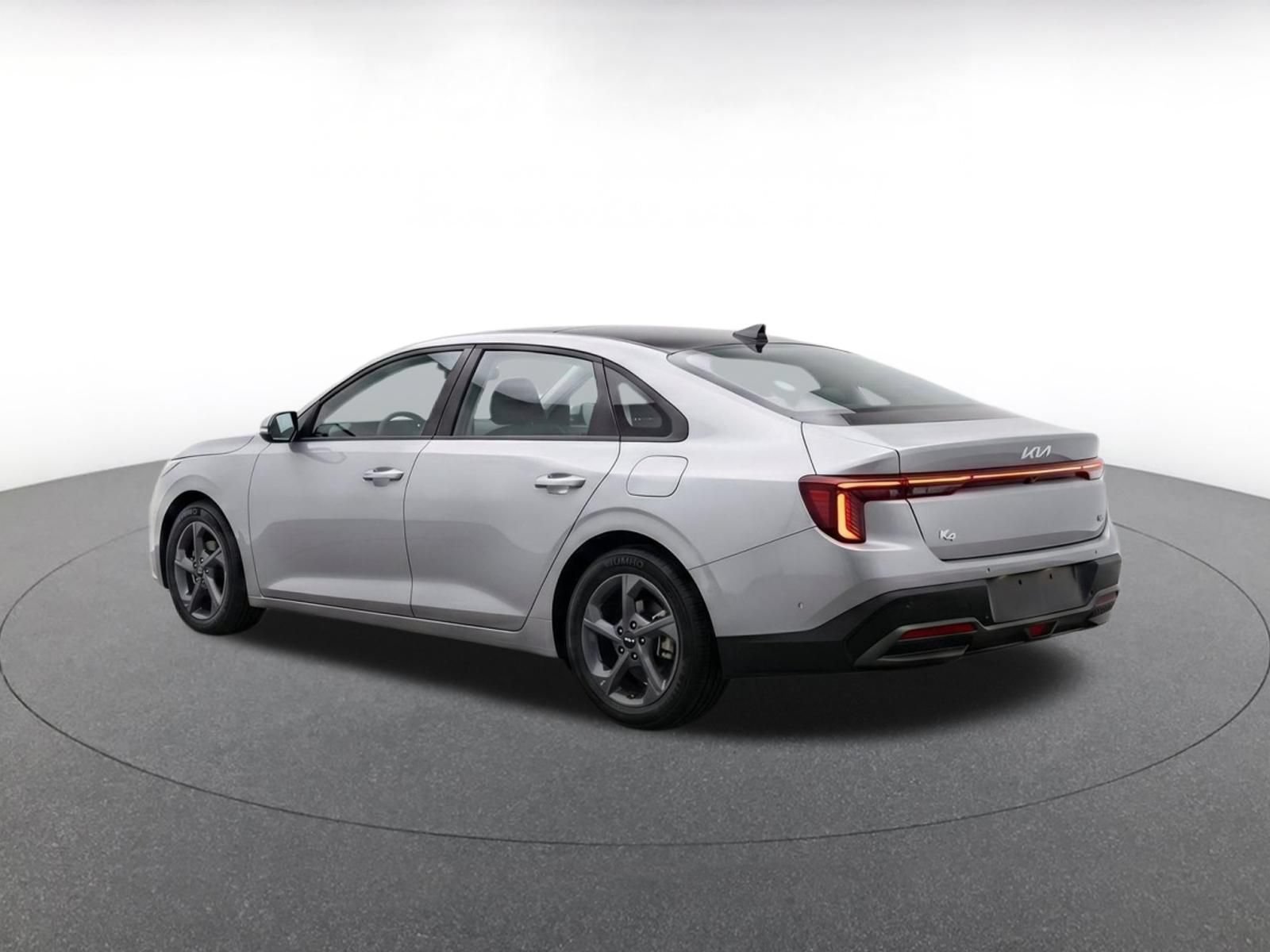 Used 2026 Kia K4 FWD image 7