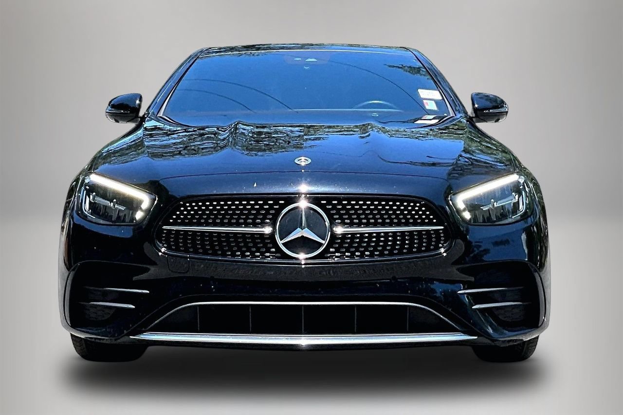Used 2022 Mercedes-Benz E 450 4MATIC Sedan image 3