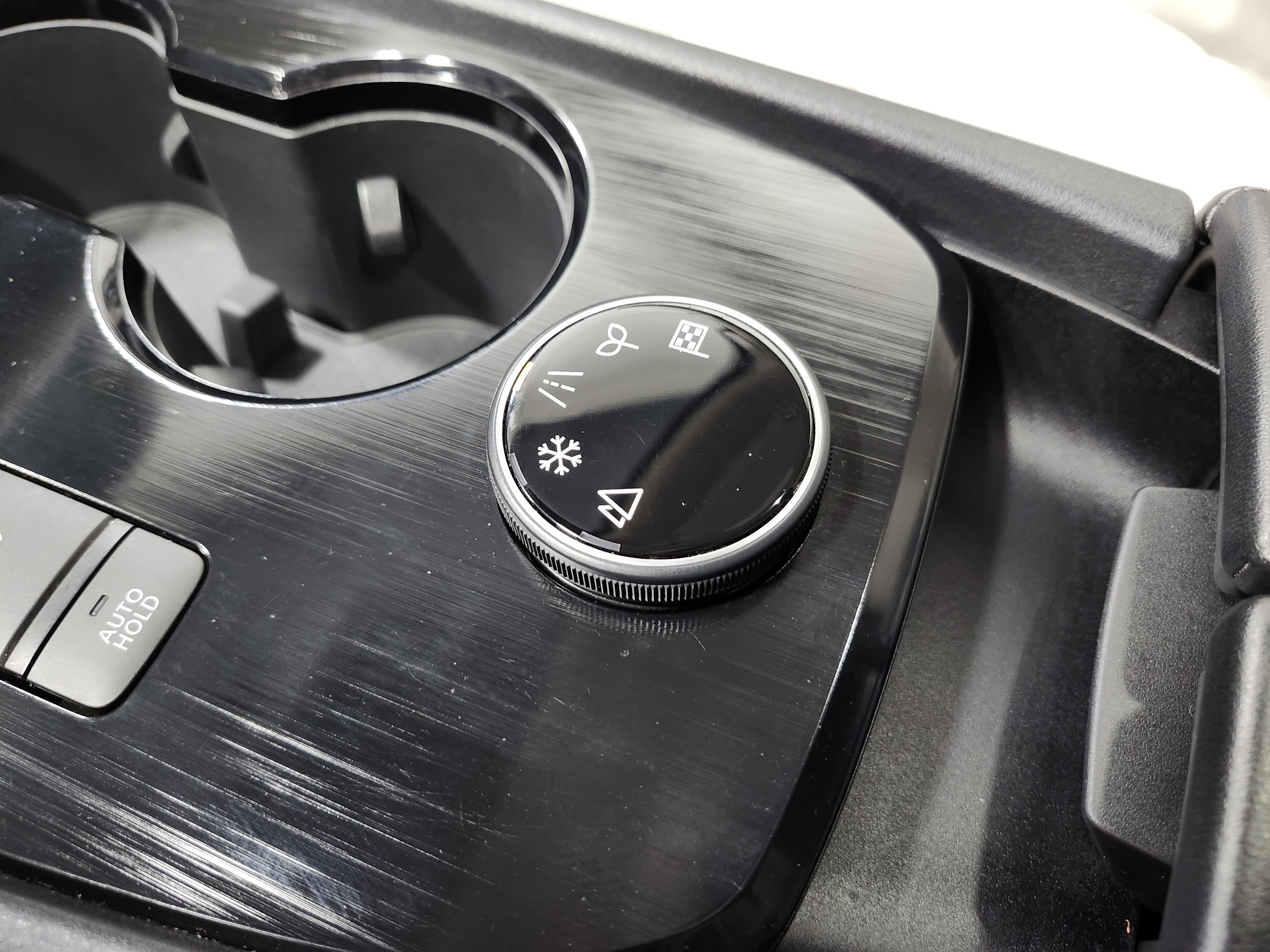 Used 2021 Nissan Rogue SV w/ Premium Package image 10