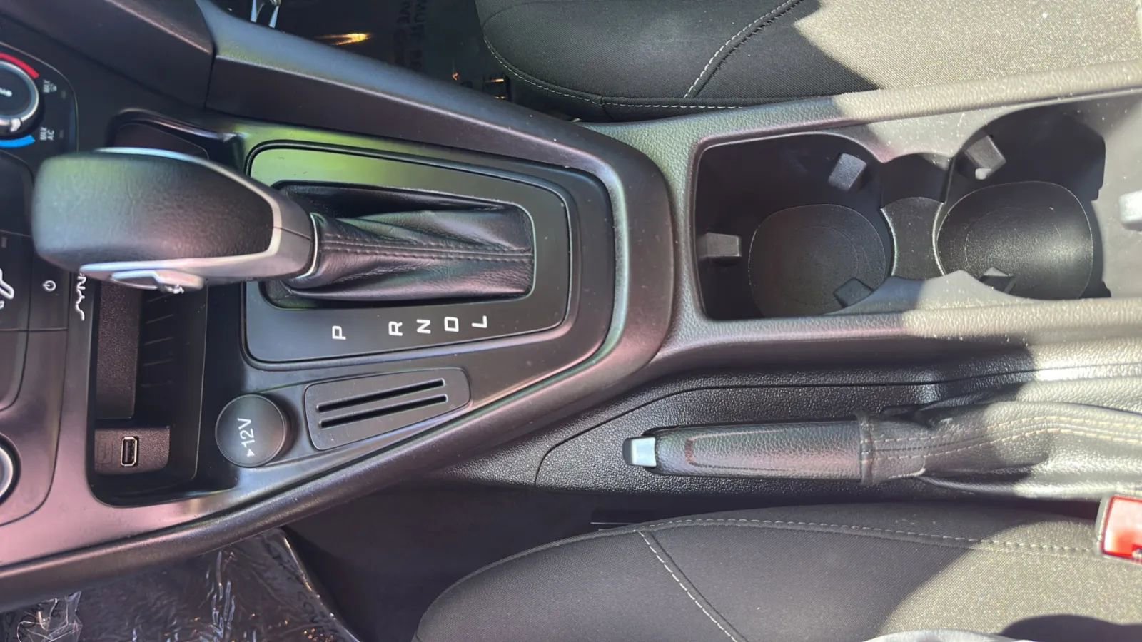 Used 2018 Ford Focus SE FWD image 13