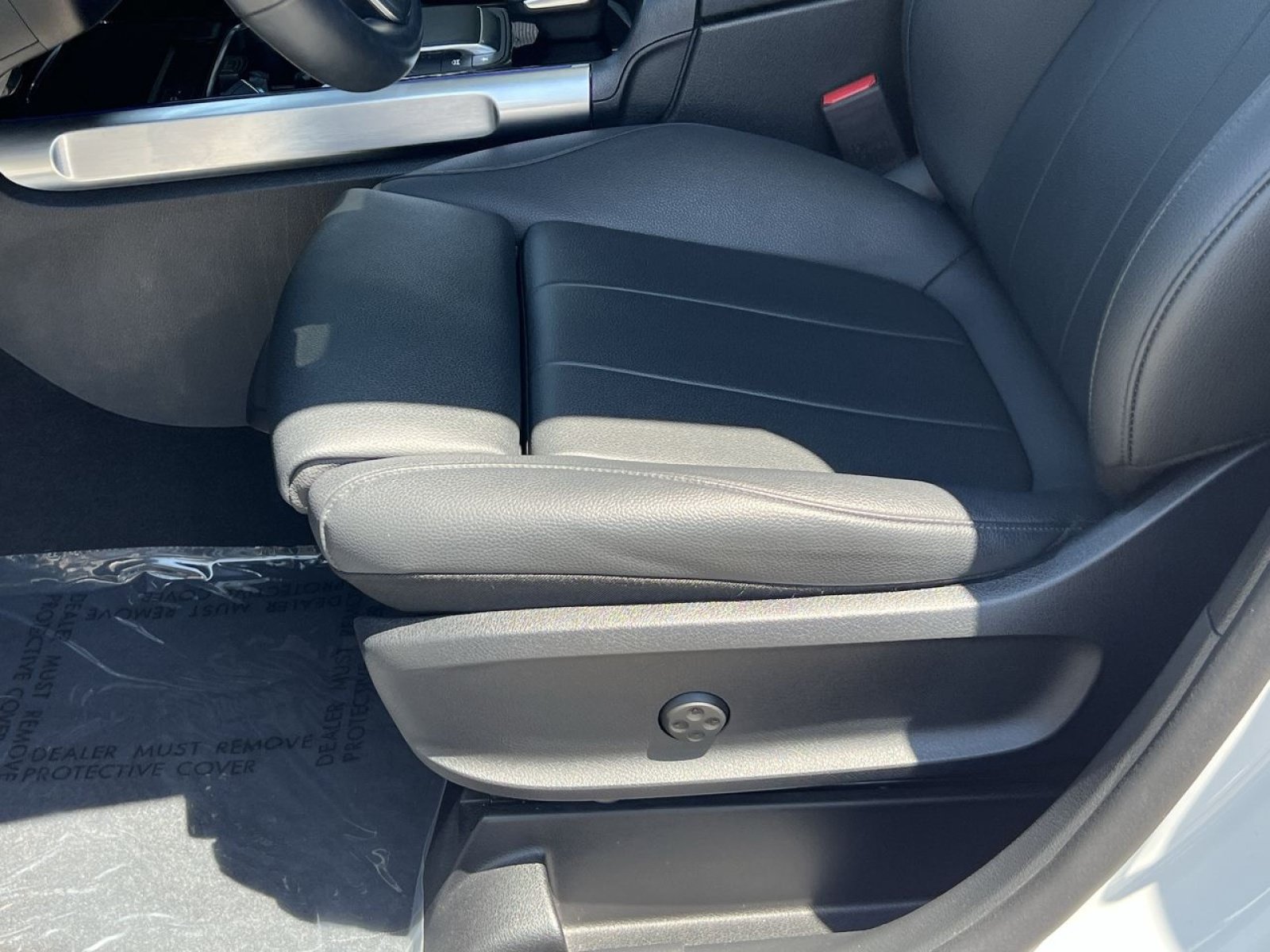 Used 2023 Mercedes-Benz GLB 250 4MATIC image 15