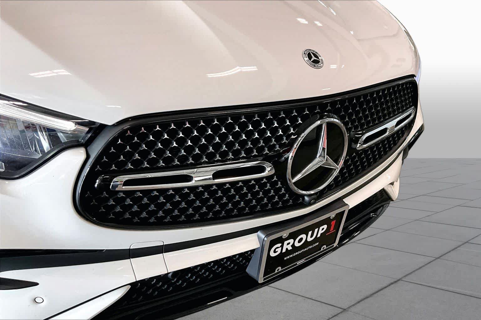 Used 2024 Mercedes-Benz GLC 300 4MATIC image 29