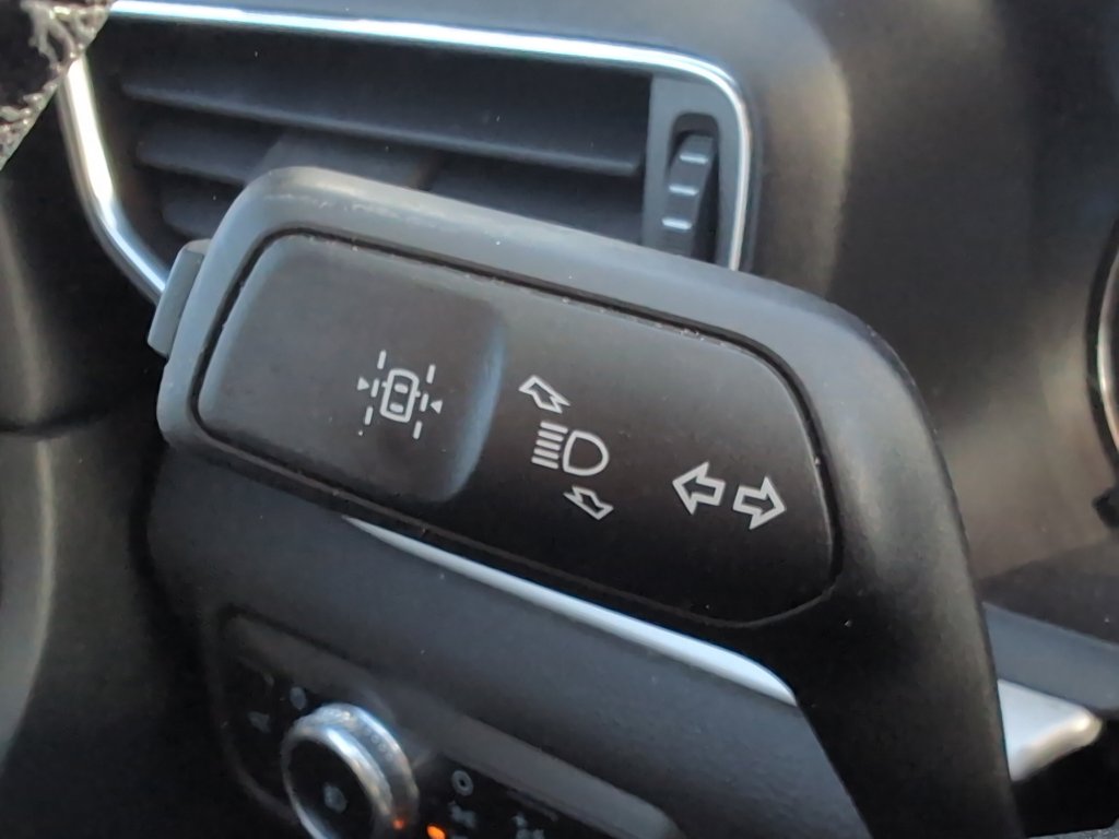 Used 2023 Ford Explorer XLT w/ Equipment Group 202A image 18