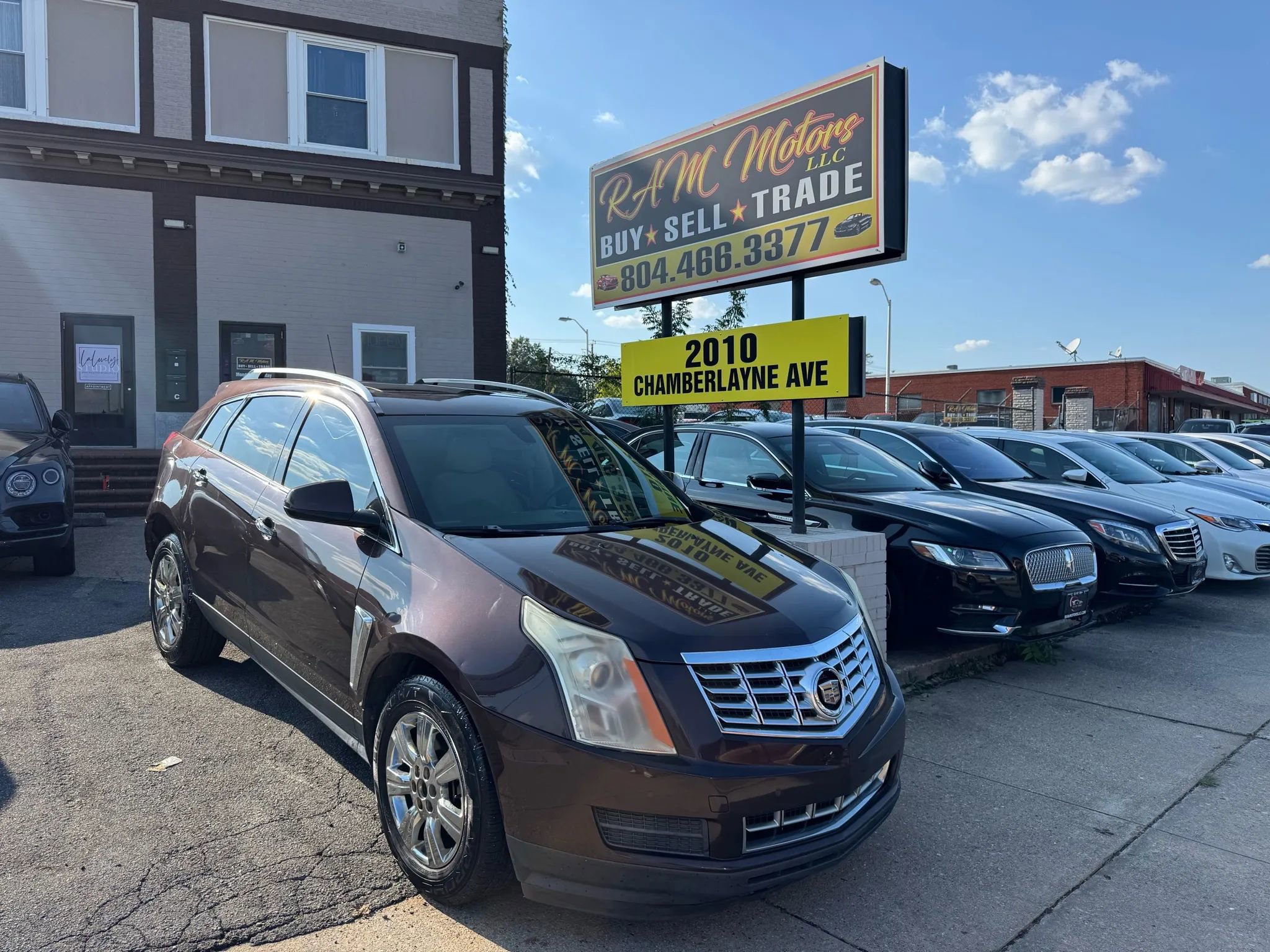 Used 2015 Cadillac SRX Luxury image 1
