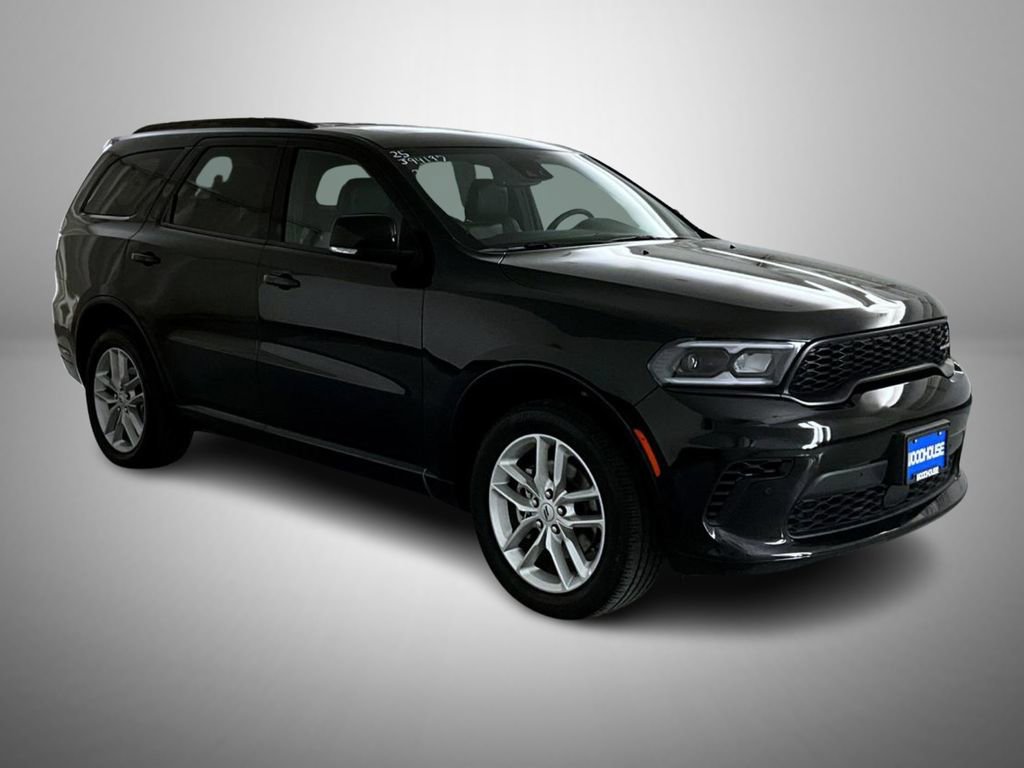 Used 2025 Dodge Durango GT image 3