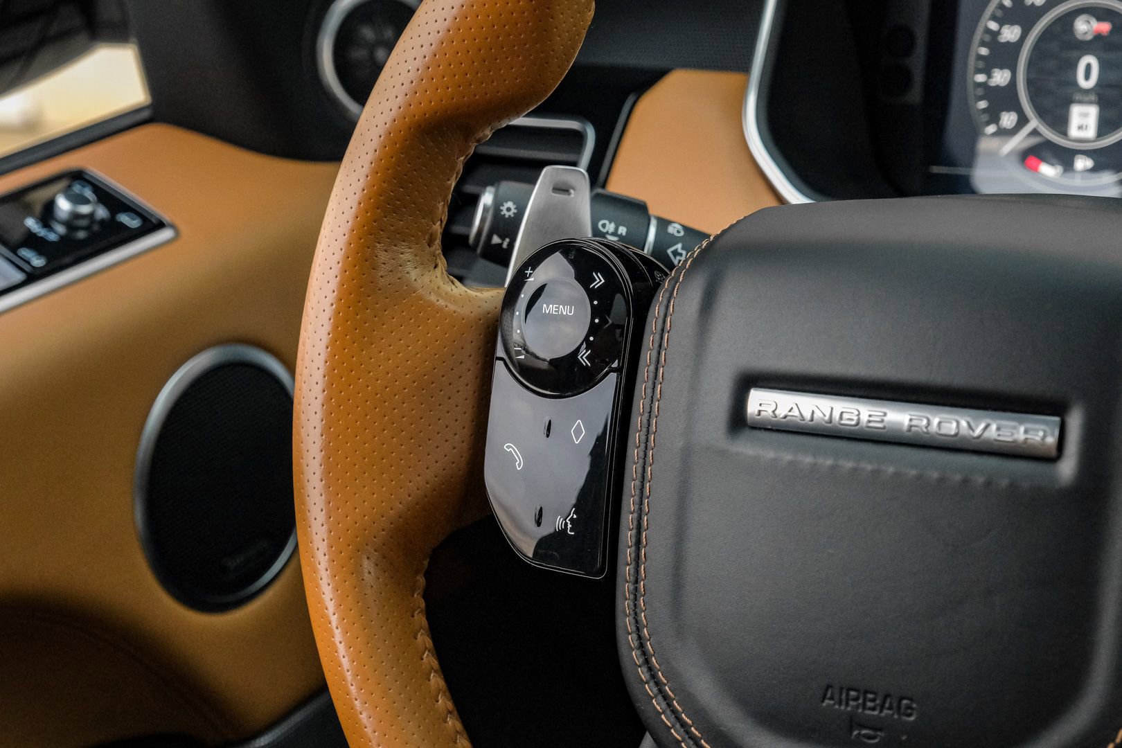 Used 2020 Land Rover Range Rover Sport SVR AWD/4WD image 17