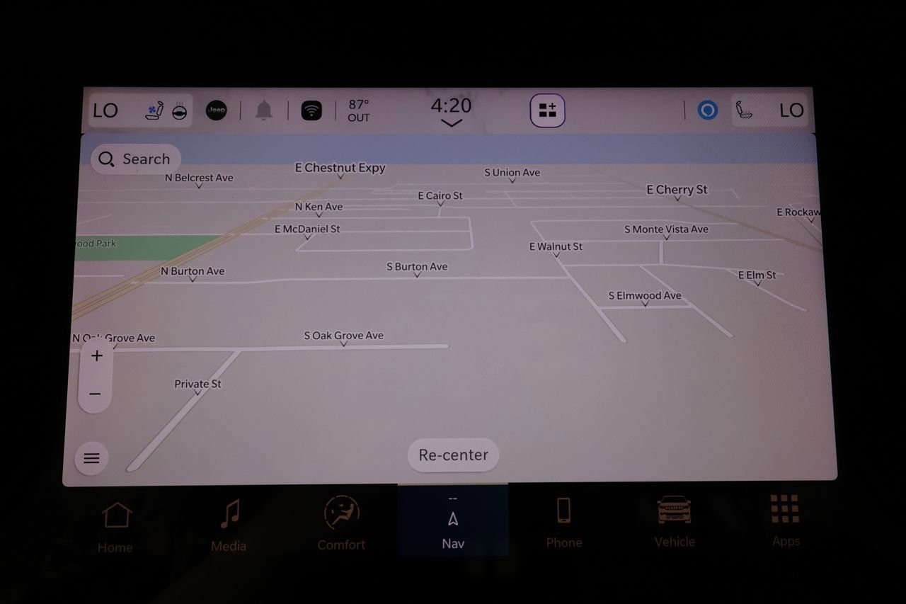 Used 2023 Jeep Wagoneer Series III w/ Premium Group I image 14