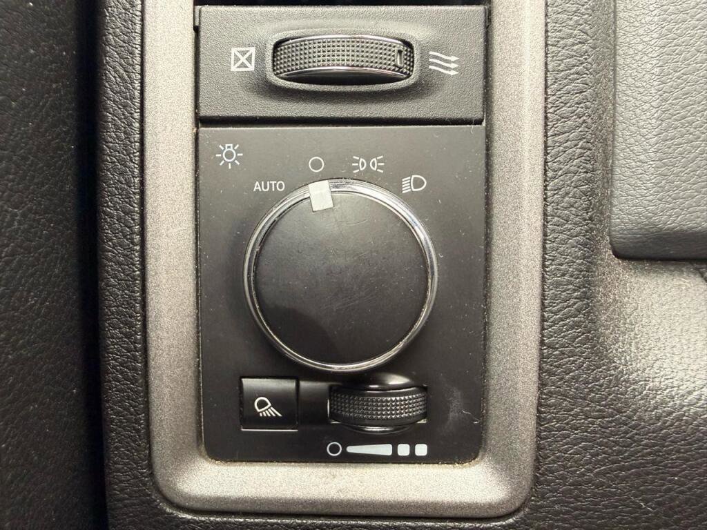 Used 2018 RAM 1500 Tradesman AWD/4WD image 13