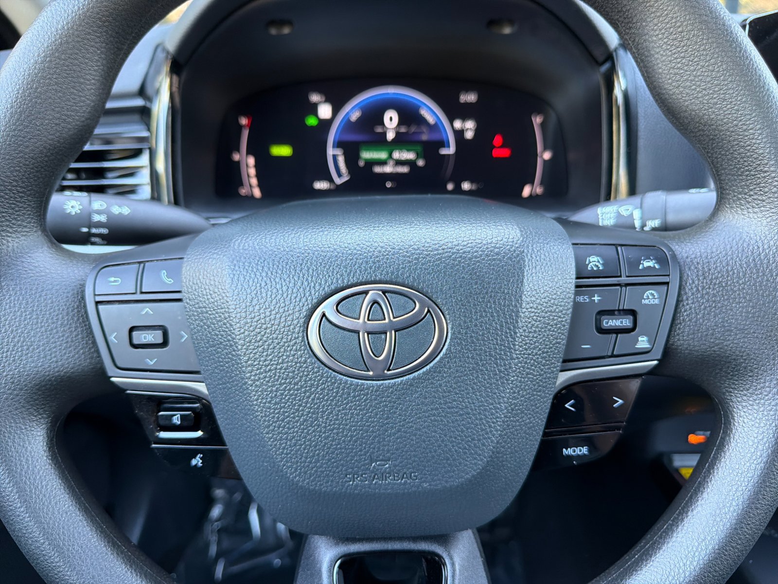 Used 2026 Toyota Camry LE FWD image 21