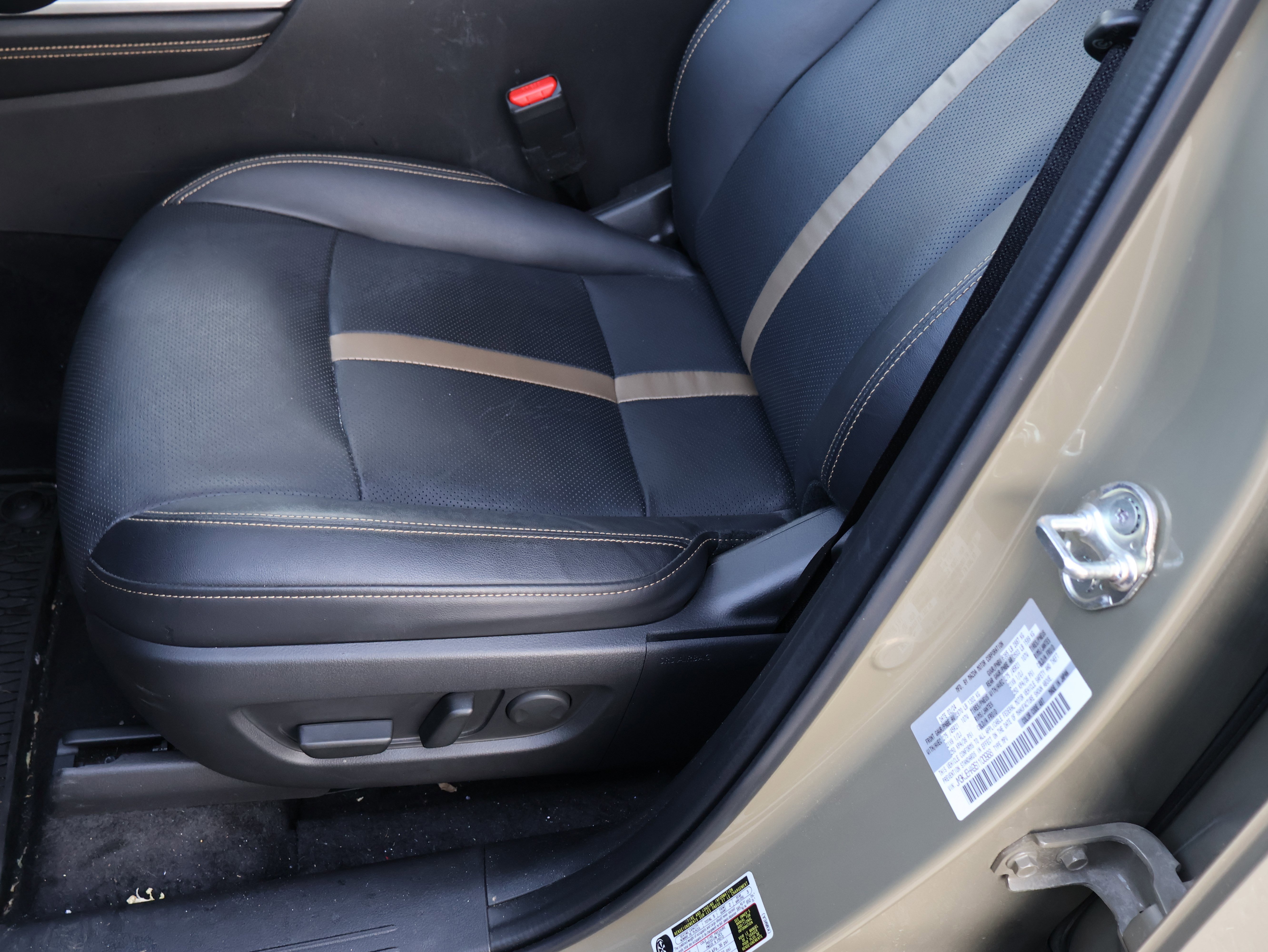 Certified 2025 MAZDA CX-70 Plug-In Hybrid w/ Premium Plus image 43