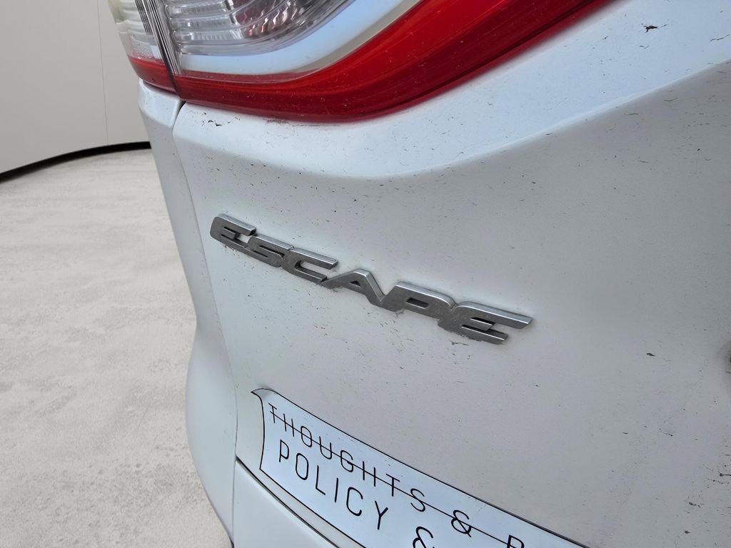 Used 2015 Ford Escape Titanium AWD/4WD image 29