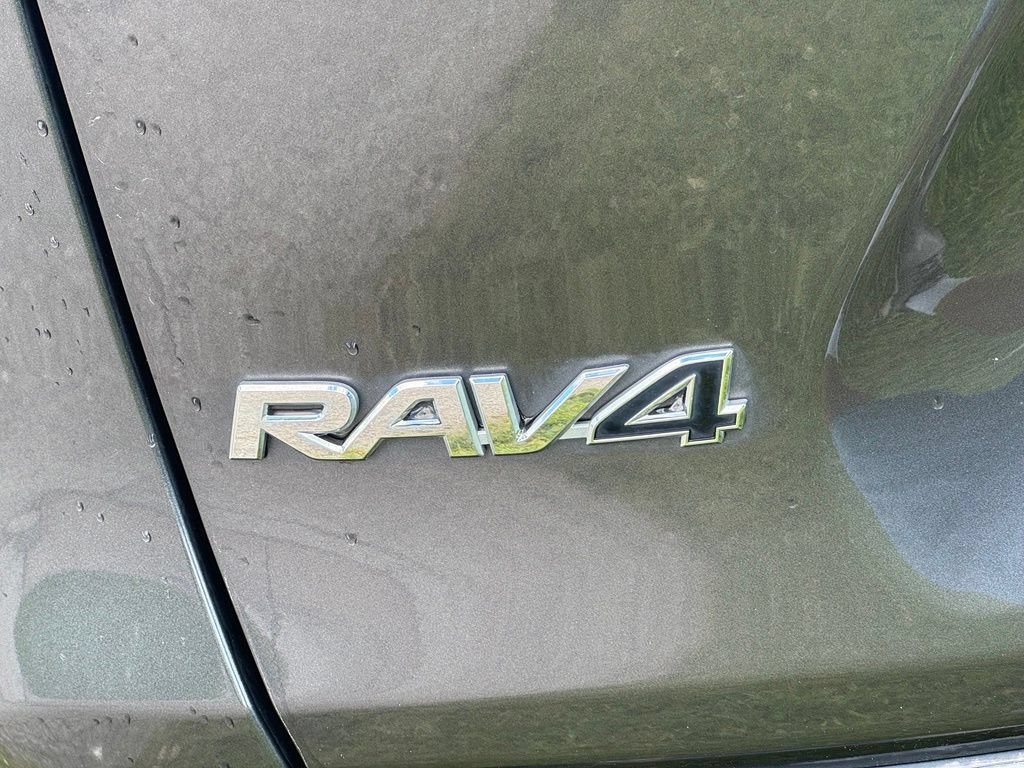 Used 2019 Toyota RAV4 XSE AWD/4WD image 9