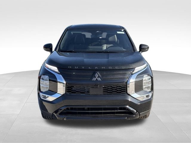 New 2026 Mitsubishi Outlander LE FWD image 7