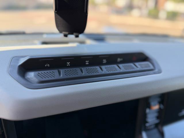 Used 2022 Ford Bronco Badlands w/ Sasquatch Package image 17