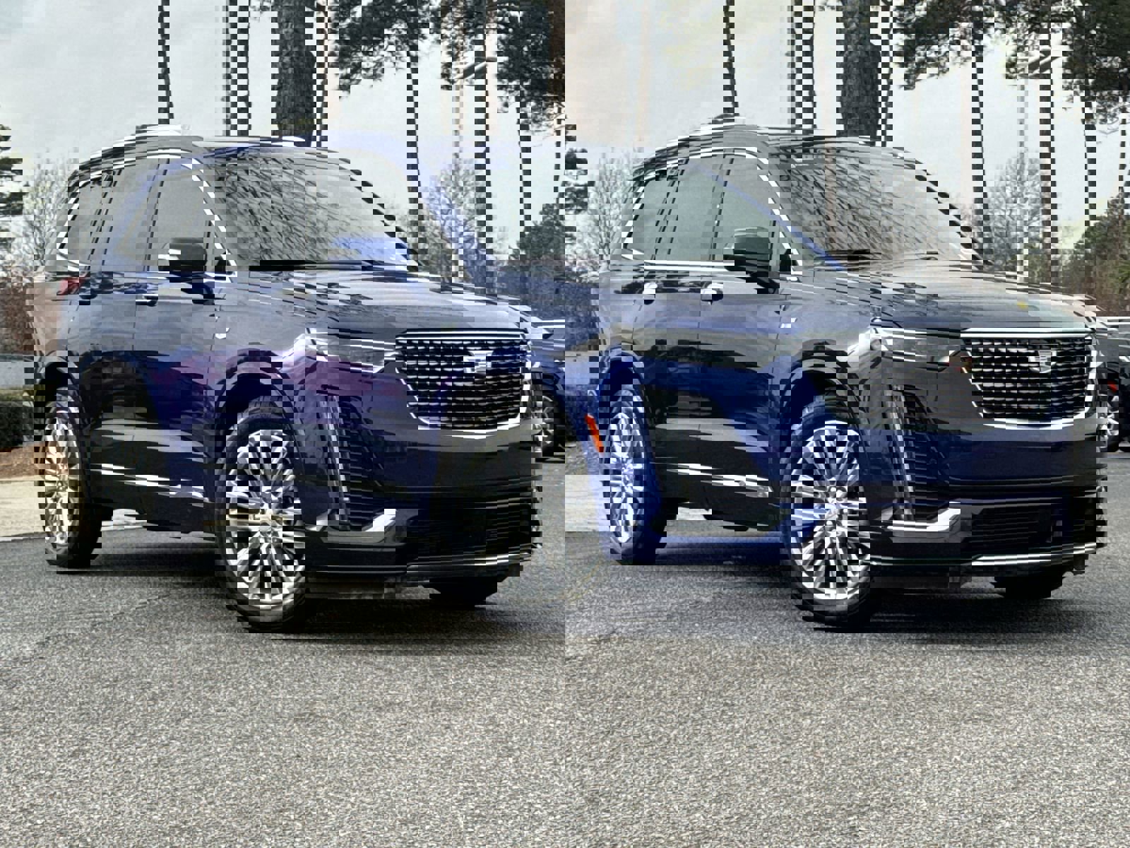 Used 2024 Cadillac XT6 Premium Luxury w/ Platinum Package image 2