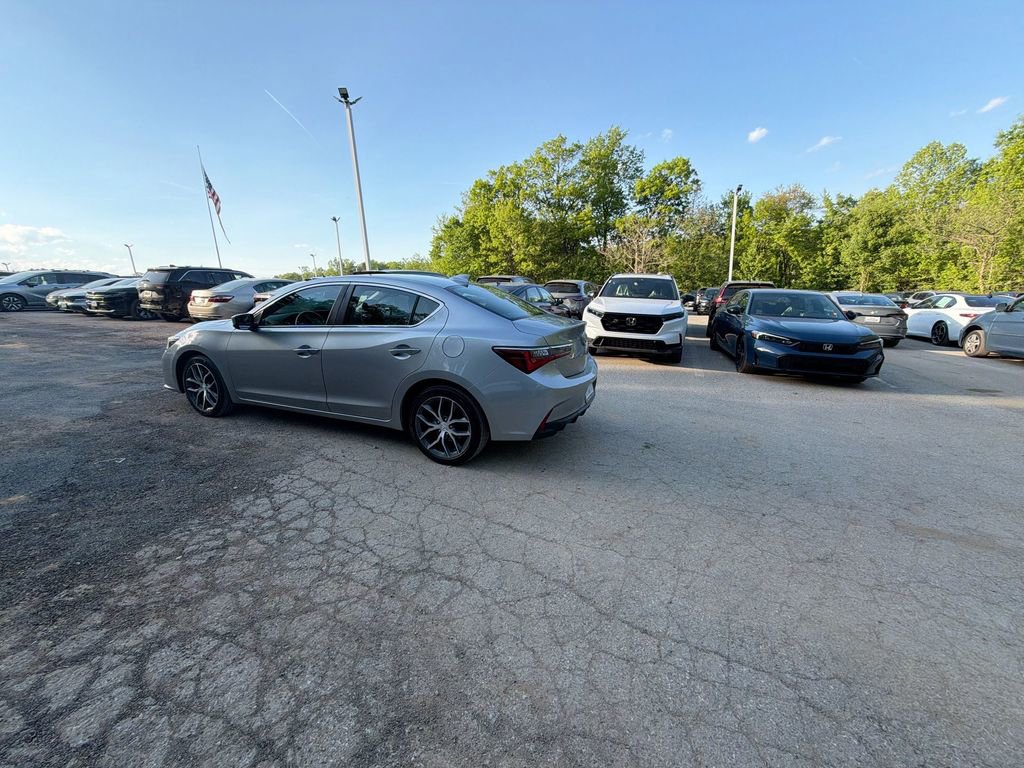 Used 2019 Acura ILX w/ Premium Package FWD image 6