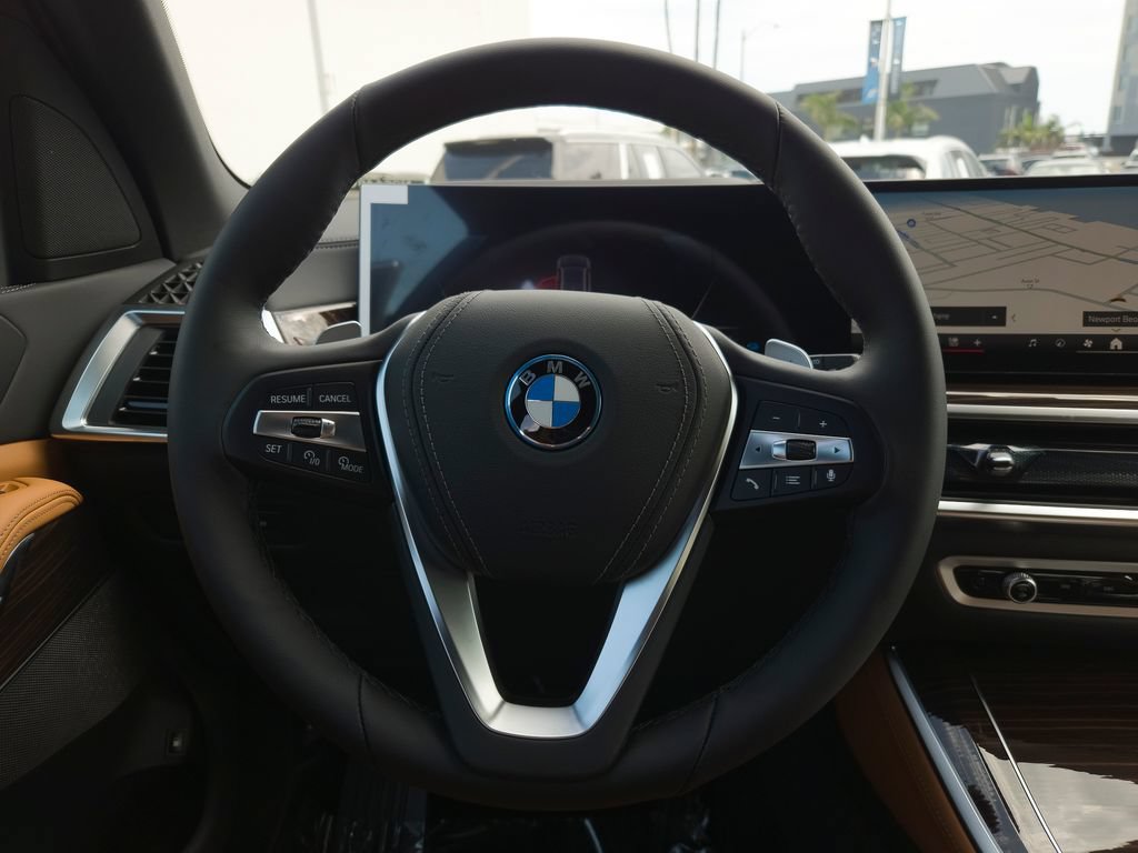 New 2026 BMW X5 xDrive50e w/ Parking Assistance Package AWD/4WD image 14