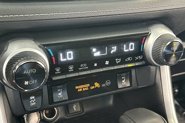 Certified 2022 Toyota RAV4 XLE w/ Convenience Package AWD/4WD image 25