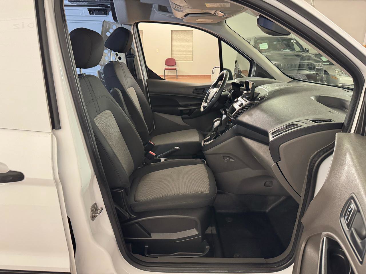 Used 2019 Ford Transit Connect XL w/ CNG/LPG Engine Prep Package image 28