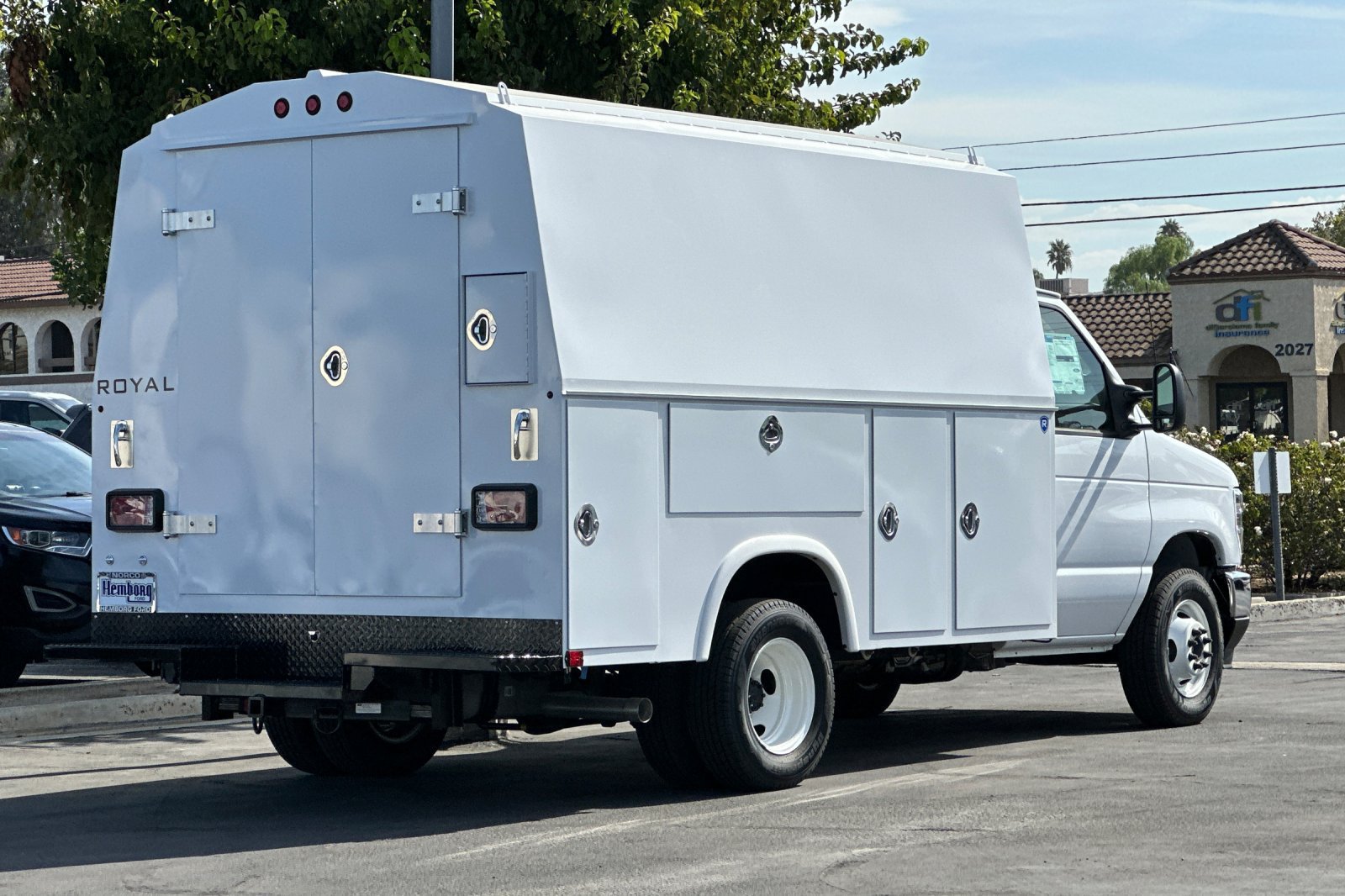 New 2025 Ford E-350 and Econoline 350 Super Duty w/ Power Equipment Group RWD image 4