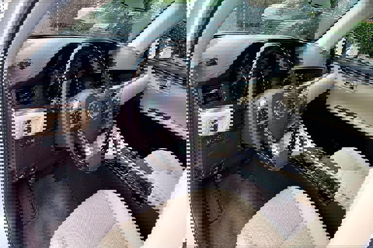 Used 2018 Lexus ES 350 w/ Premier Package image 18