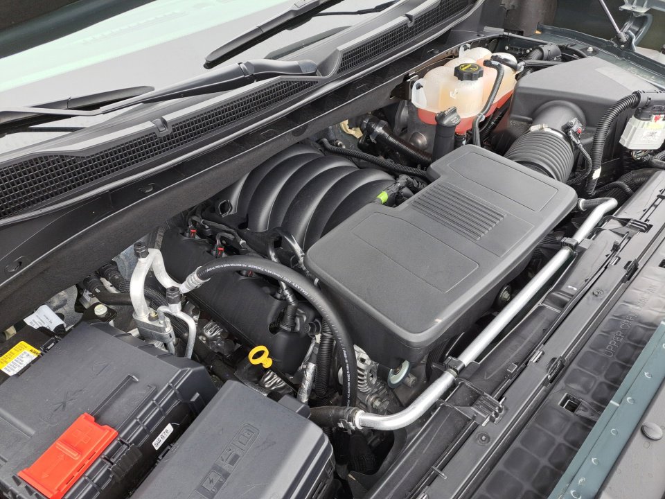 Certified 2025 Chevrolet Silverado 1500 LT Trail Boss w/ Convenience Package II image 24