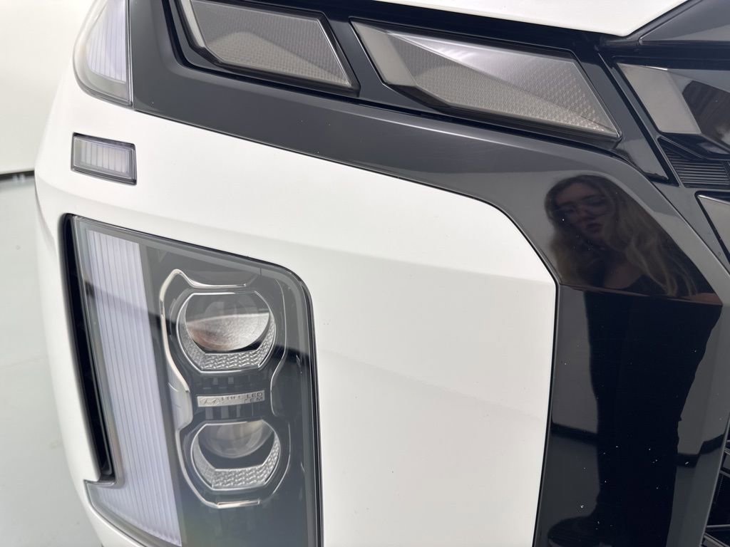 Used 2025 Hyundai Palisade Calligraphy AWD/4WD image 9