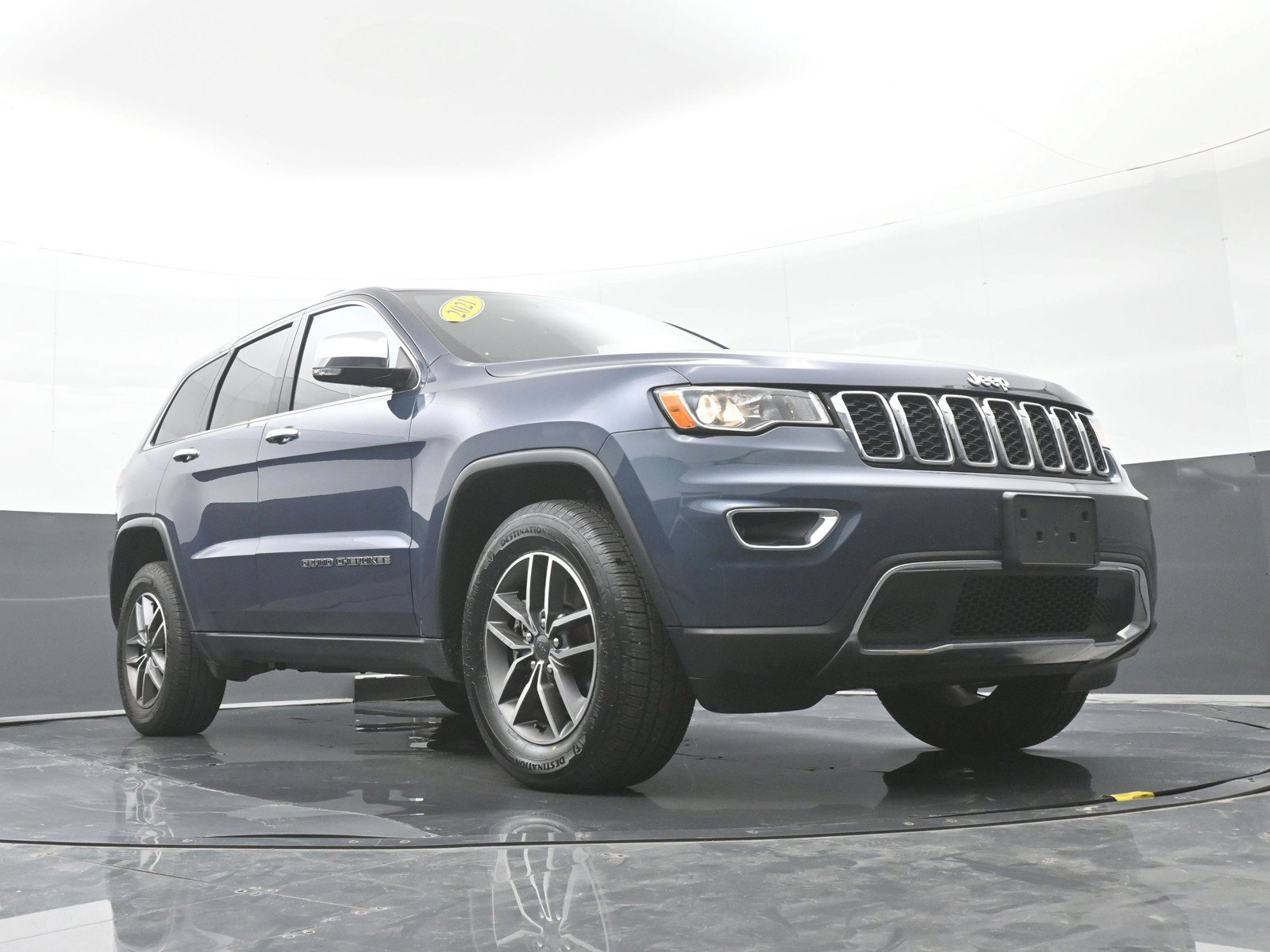Used 2021 Jeep Grand Cherokee Limited AWD/4WD image 41