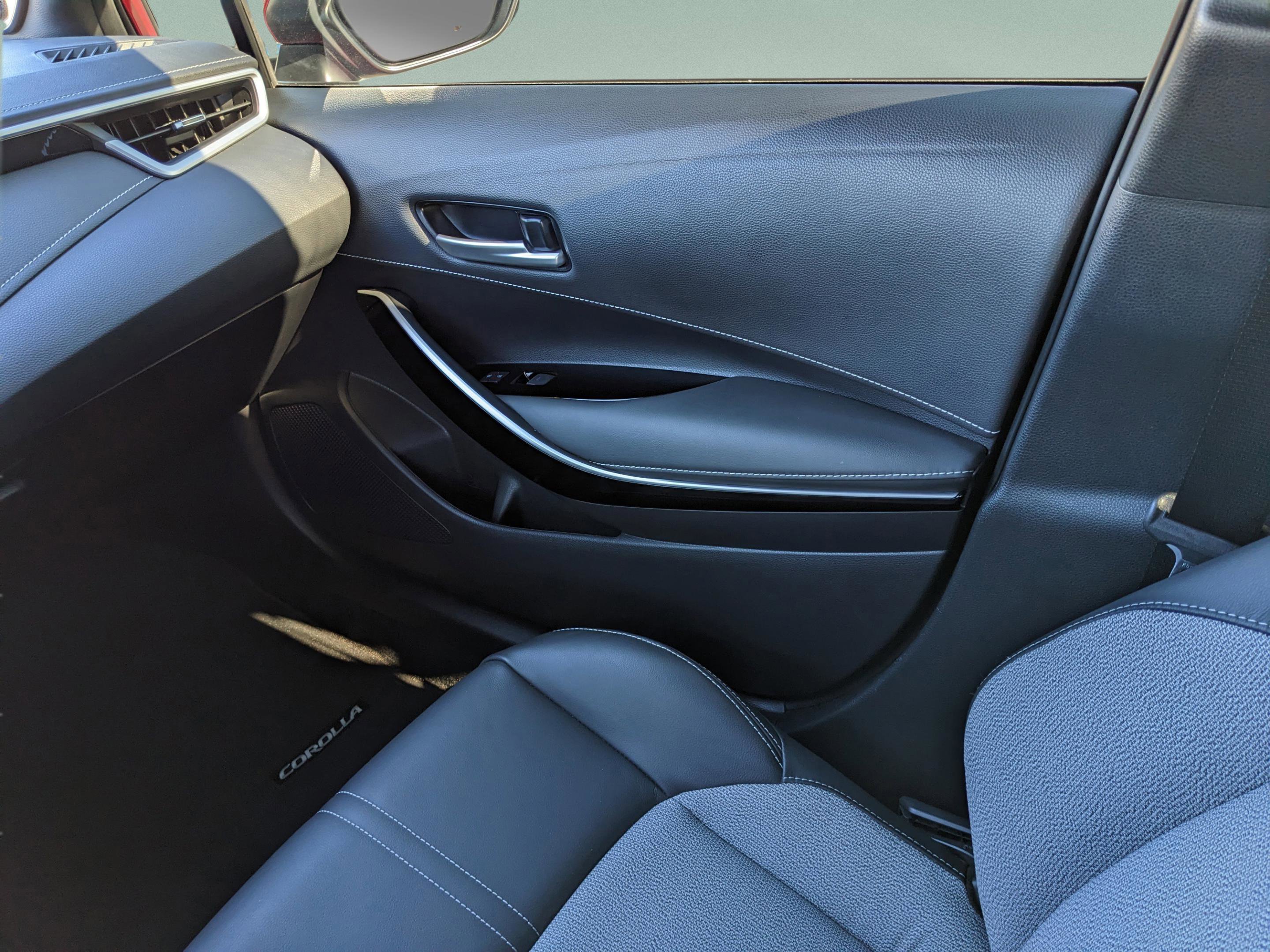 Used 2025 Toyota Corolla XSE image 21