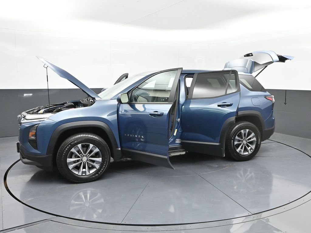 Used 2025 Chevrolet Equinox LT FWD image 47