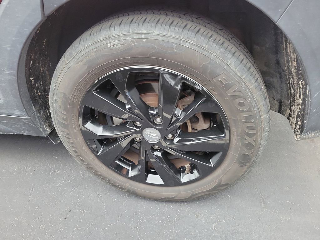 Used 2021 Hyundai Tucson Value FWD image 16
