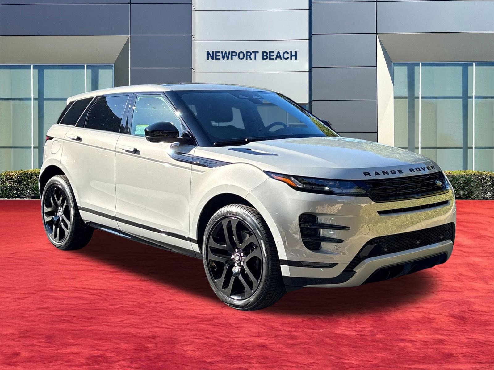 New 2026 Land Rover Range Rover Evoque Dynamic SE AWD/4WD image 7