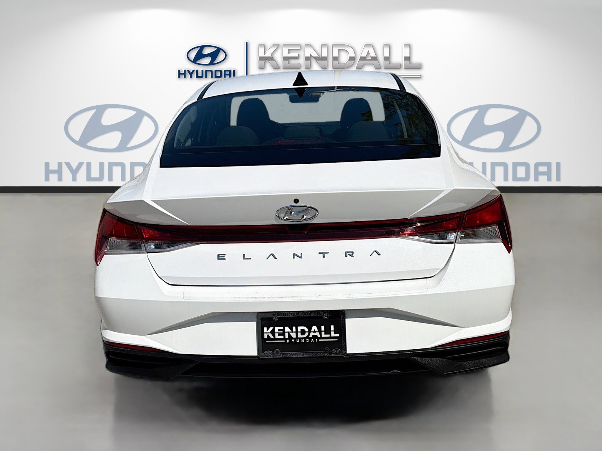 Used 2023 Hyundai Elantra SEL w/ Convenience Package image 5