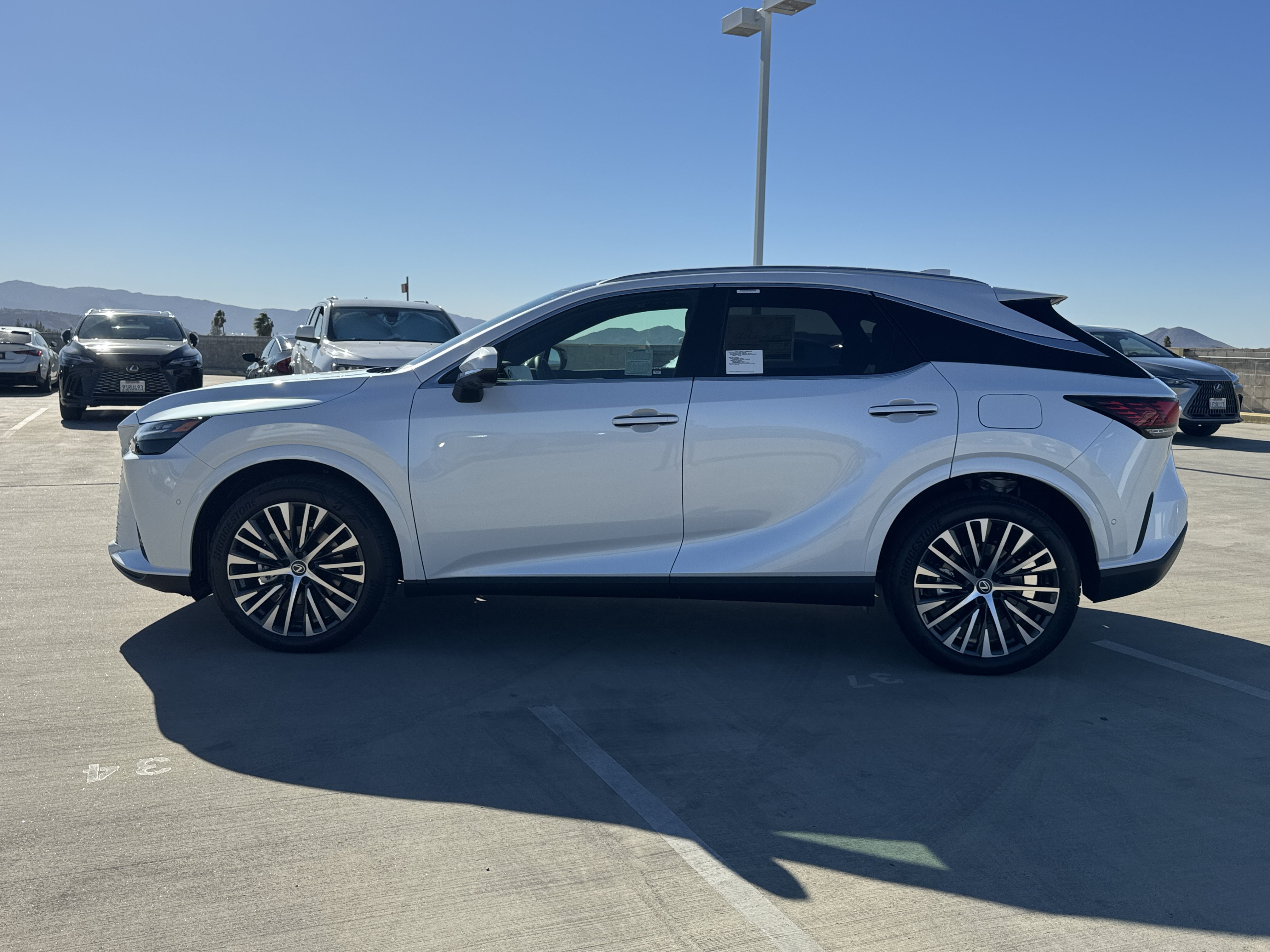 New 2026 Lexus RX 350 w/ Convenience Package AWD/4WD image 6