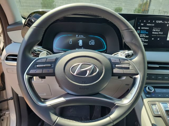 Used 2025 Hyundai Palisade SEL FWD image 16