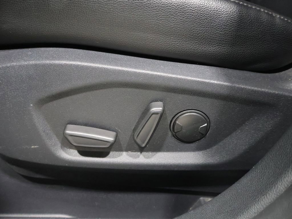 Used 2024 Ford Edge Titanium w/ Equipment Group 301A AWD/4WD image 11