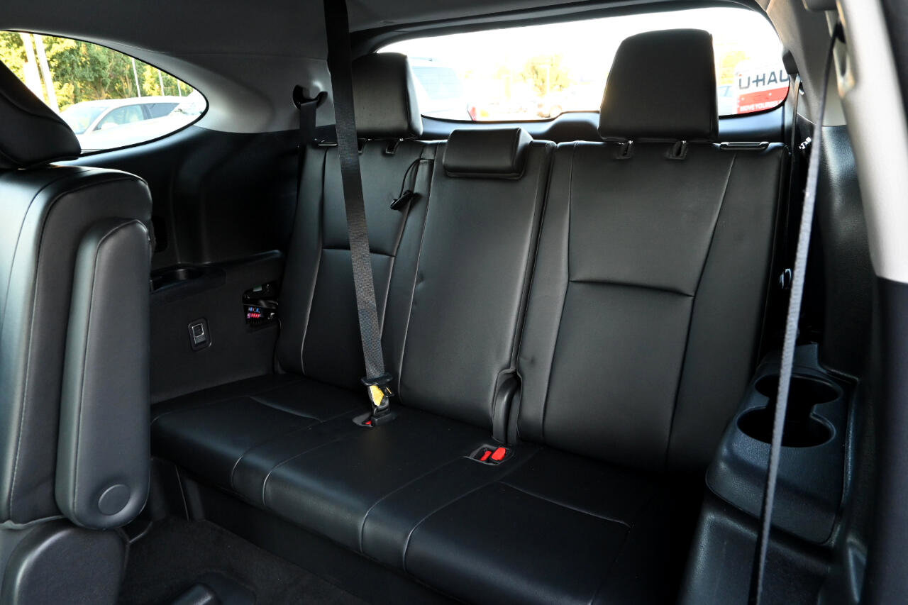 Used 2021 Toyota Highlander XLE image 21