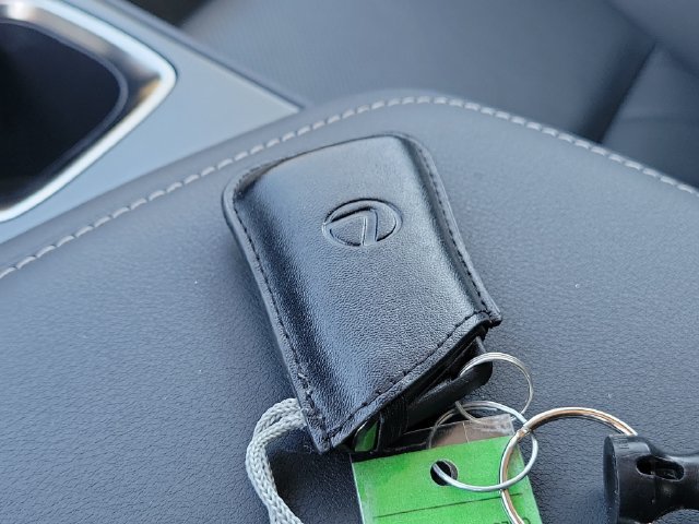 Used 2025 Lexus NX 450h+ AWD w/ Towing Package (2000 Lbs) image 33