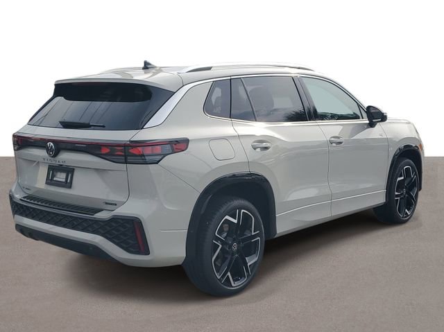 New 2026 Volkswagen Tiguan SEL R-Line AWD/4WD image 4