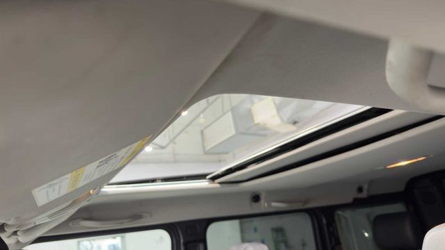 Used 2015 Mercedes-Benz G 550 image 31